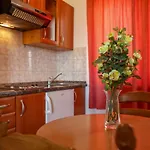 Cetina Apartment *
