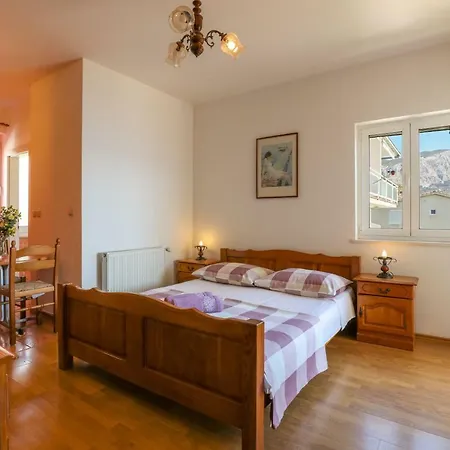 Apartment Cetina